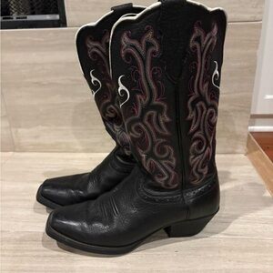 Justin women’s leather size 7B Black and Pink Western Boots